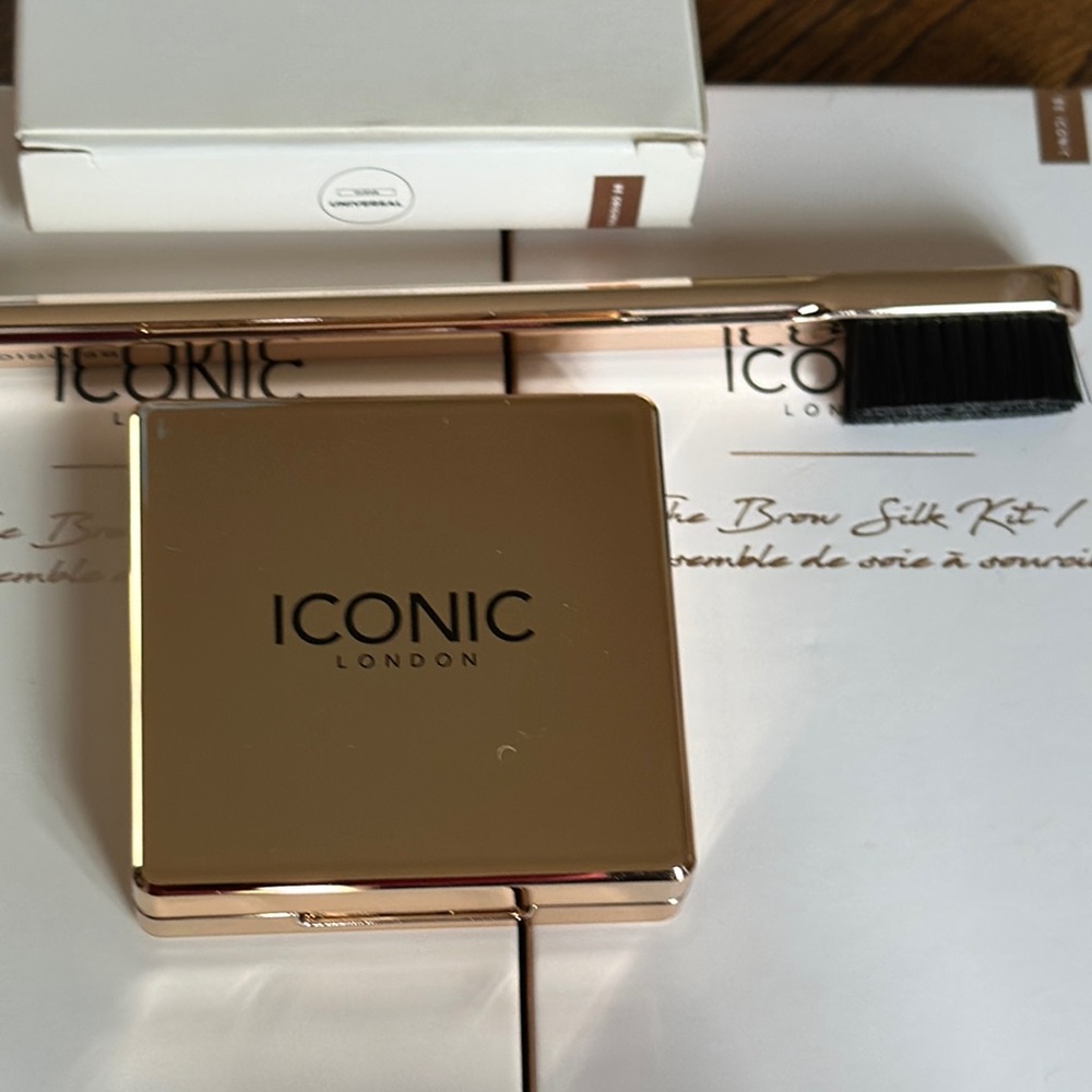 Iconic London Brow Silk Kit.  1/bid.  Clear - Picture 4 of 4